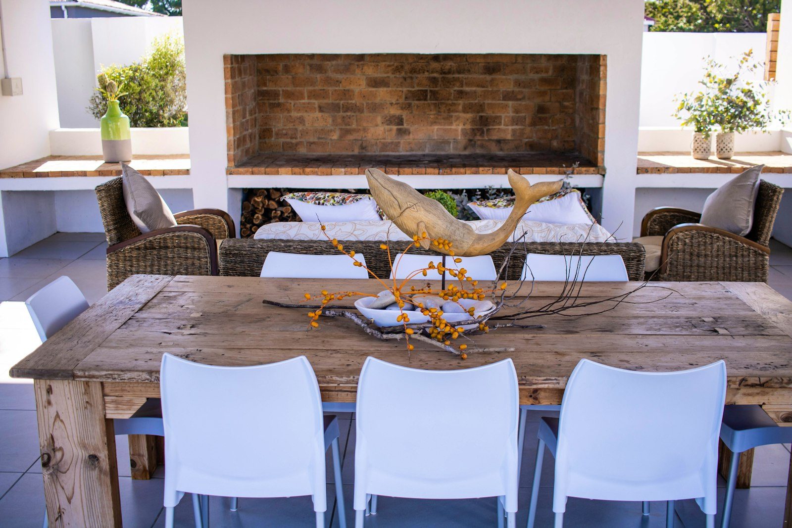 Outdoor dining table beside the braai